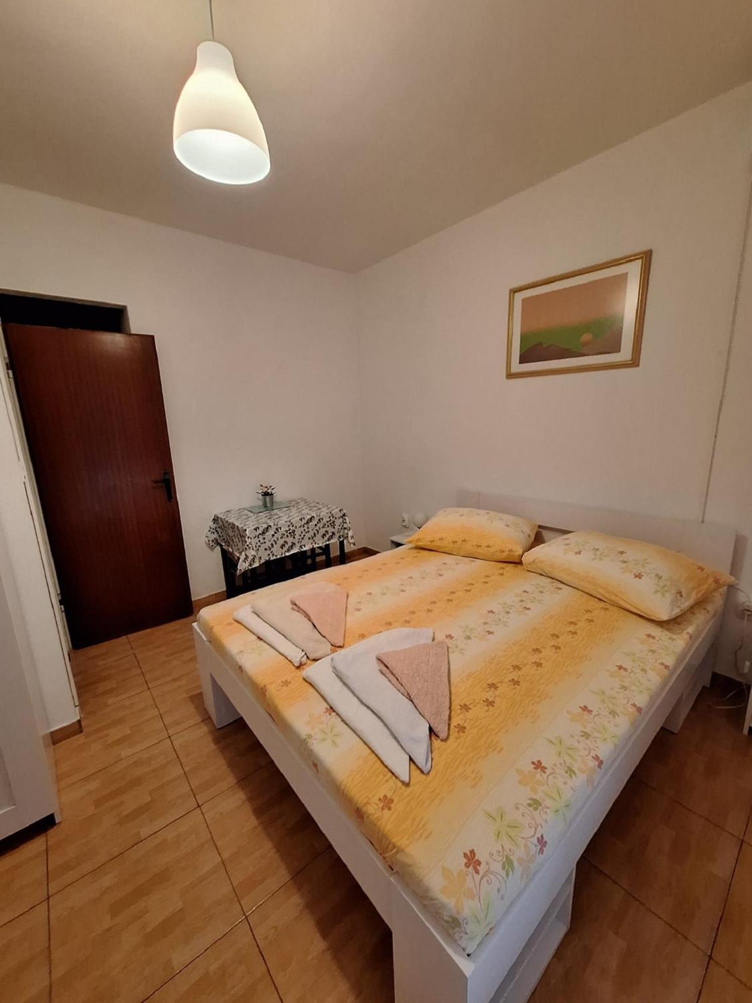 Apartments Dalmatin Žuljana 外观 照片